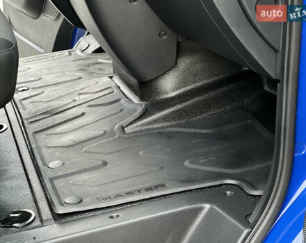 Синий Рено Мастер, объемом двигателя 2.3 л и пробегом 221 тыс. км за 18900 $, фото 126 на Automoto.ua