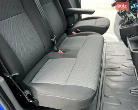 Синий Рено Мастер, объемом двигателя 2.3 л и пробегом 221 тыс. км за 18900 $, фото 130 на Automoto.ua