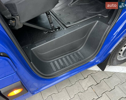 Рено Мастєр 2020 у Дубно на Automoto.ua Синій Рено Мастєр, об'ємом двигуна 2.3 л та пробігом 221 тис. км за 18900 $, фото 132 на Automoto.ua