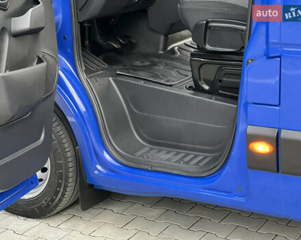 Синий Рено Мастер, объемом двигателя 2.3 л и пробегом 221 тыс. км за 18900 $, фото 92 на Automoto.ua