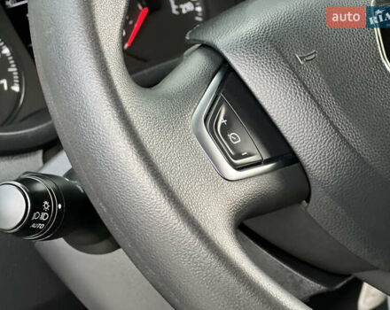 Синий Рено Мастер, объемом двигателя 2.3 л и пробегом 221 тыс. км за 18900 $, фото 102 на Automoto.ua