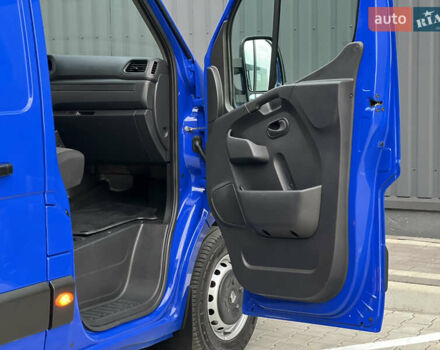 Синий Рено Мастер, объемом двигателя 2.3 л и пробегом 221 тыс. км за 18900 $, фото 118 на Automoto.ua