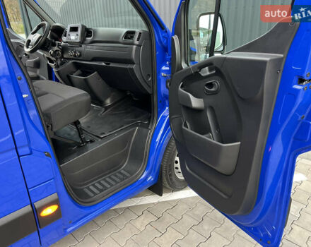 Рено Мастєр 2020 у Дубно на Automoto.ua Синій Рено Мастєр, об'ємом двигуна 2.3 л та пробігом 221 тис. км за 18900 $, фото 131 на Automoto.ua