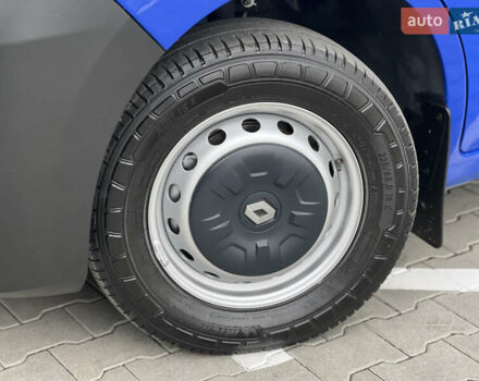 Рено Мастєр 2020 у Дубно на Automoto.ua Синій Рено Мастєр, об'ємом двигуна 2.3 л та пробігом 221 тис. км за 18900 $, фото 52 на Automoto.ua