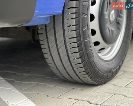 Рено Мастєр 2020 у Дубно на Automoto.ua Синій Рено Мастєр, об'ємом двигуна 2.3 л та пробігом 221 тис. км за 18900 $, фото 59 на Automoto.ua