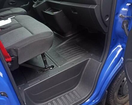 Синий Рено Мастер, объемом двигателя 2.3 л и пробегом 207 тыс. км за 19800 $, фото 1 на Automoto.ua