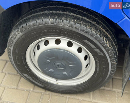 Синій Рено Мастєр, об'ємом двигуна 2.3 л та пробігом 160 тис. км за 22300 $, фото 11 на Automoto.ua