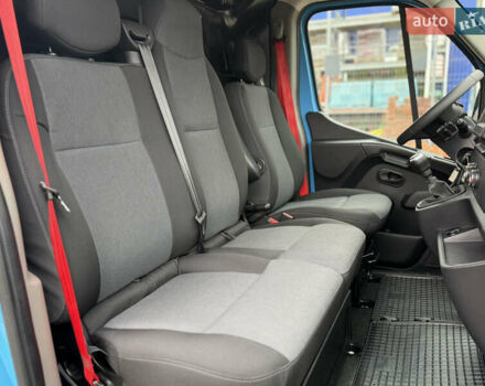 Синий Рено Мастер, объемом двигателя 2.3 л и пробегом 27 тыс. км за 33900 $, фото 28 на Automoto.ua