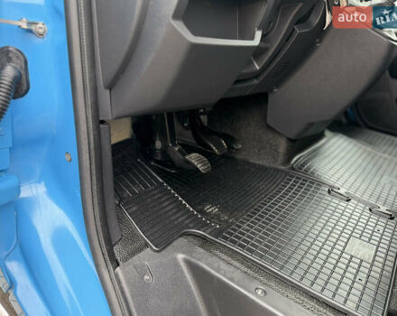 Синий Рено Мастер, объемом двигателя 2.3 л и пробегом 27 тыс. км за 33900 $, фото 31 на Automoto.ua