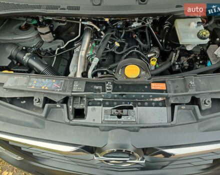 Синій Рено Мастєр, об'ємом двигуна 2.2 л та пробігом 181 тис. км за 26950 $, фото 3 на Automoto.ua