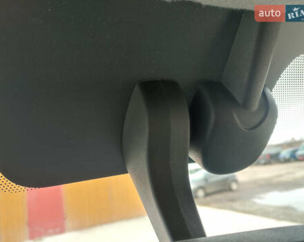 Синій Рено Мастєр, об'ємом двигуна 2.2 л та пробігом 181 тис. км за 26950 $, фото 8 на Automoto.ua