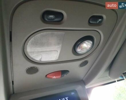Синій Рено Мастєр, об'ємом двигуна 2.3 л та пробігом 240 тис. км за 11200 $, фото 27 на Automoto.ua