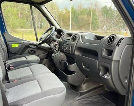 Синий Рено Мастер, объемом двигателя 2.3 л и пробегом 588 тыс. км за 16000 $, фото 4 на Automoto.ua