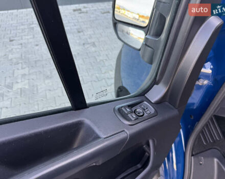 Синій Рено Мастєр, об'ємом двигуна 2.3 л та пробігом 55 тис. км за 17999 $, фото 23 на Automoto.ua