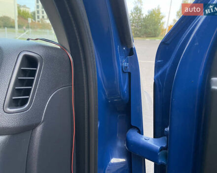 Синий Рено Мастер, объемом двигателя 2.3 л и пробегом 311 тыс. км за 19350 $, фото 17 на Automoto.ua