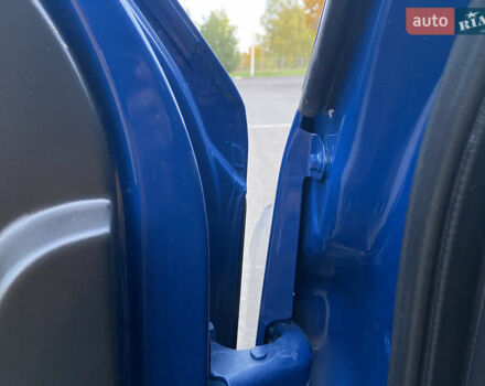 Синий Рено Мастер, объемом двигателя 2.3 л и пробегом 311 тыс. км за 19350 $, фото 12 на Automoto.ua