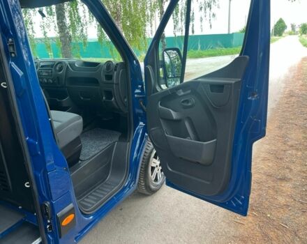 Синий Рено Мастер, объемом двигателя 2.3 л и пробегом 193 тыс. км за 18700 $, фото 6 на Automoto.ua