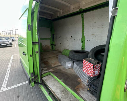 Зелений Рено Мастєр, об'ємом двигуна 2.3 л та пробігом 297 тис. км за 10800 $, фото 5 на Automoto.ua