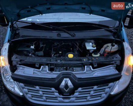 Зеленый Рено Мастер, объемом двигателя 2.3 л и пробегом 350 тыс. км за 18500 $, фото 3 на Automoto.ua