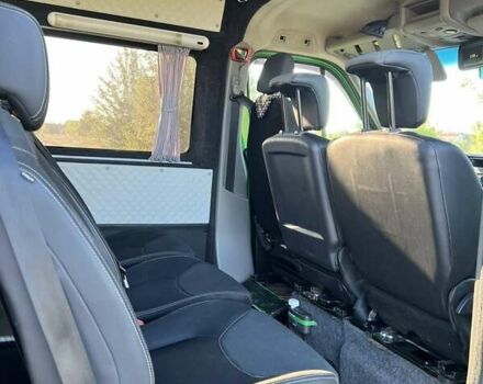 Зеленый Рено Мастер, объемом двигателя 2.3 л и пробегом 440 тыс. км за 13500 $, фото 5 на Automoto.ua