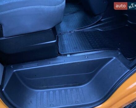 Оранжевый Рено Мастер, объемом двигателя 2.3 л и пробегом 208 тыс. км за 28999 $, фото 43 на Automoto.ua