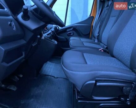 Оранжевый Рено Мастер, объемом двигателя 2.3 л и пробегом 208 тыс. км за 28999 $, фото 40 на Automoto.ua