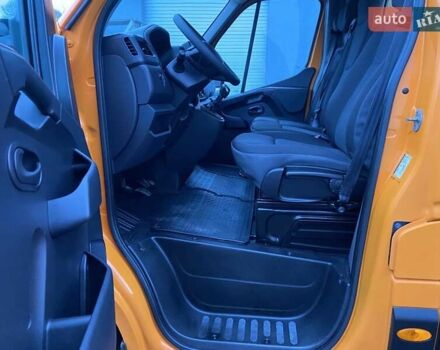 Оранжевый Рено Мастер, объемом двигателя 2.3 л и пробегом 208 тыс. км за 28999 $, фото 41 на Automoto.ua