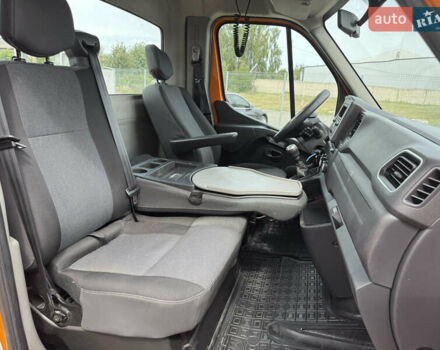 Оранжевый Рено Мастер, объемом двигателя 2.3 л и пробегом 460 тыс. км за 16800 $, фото 28 на Automoto.ua