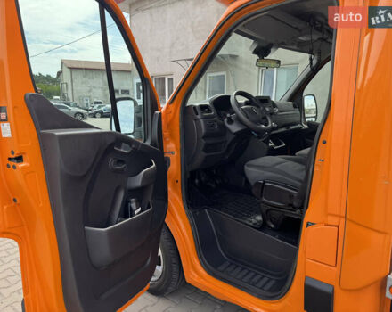Оранжевый Рено Мастер, объемом двигателя 2.3 л и пробегом 460 тыс. км за 16800 $, фото 18 на Automoto.ua