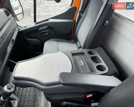 Оранжевый Рено Мастер, объемом двигателя 2.3 л и пробегом 460 тыс. км за 16800 $, фото 23 на Automoto.ua