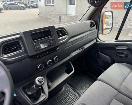 Оранжевый Рено Мастер, объемом двигателя 2.3 л и пробегом 460 тыс. км за 16800 $, фото 22 на Automoto.ua