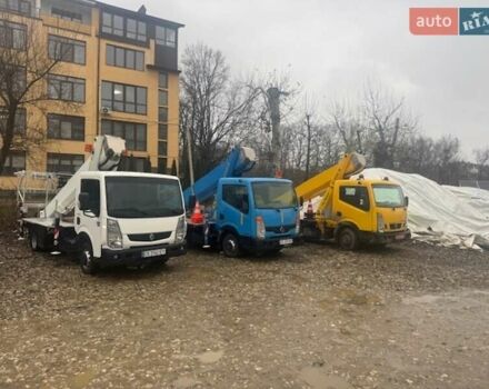 Білий Рено Максіті, об'ємом двигуна 3 л та пробігом 180 тис. км за 63362 $, фото 2 на Automoto.ua