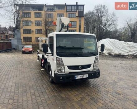 Білий Рено Максіті, об'ємом двигуна 3 л та пробігом 180 тис. км за 63362 $, фото 3 на Automoto.ua