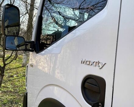 Білий Рено Максіті, об'ємом двигуна 2.5 л та пробігом 0 тис. км за 10300 $, фото 4 на Automoto.ua
