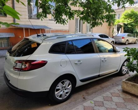 Белый Рено Меган, объемом двигателя 0 л и пробегом 190 тыс. км за 8000 $, фото 2 на Automoto.ua