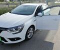 Белый Рено Меган, объемом двигателя 0 л и пробегом 196 тыс. км за 12000 $, фото 2 на Automoto.ua
