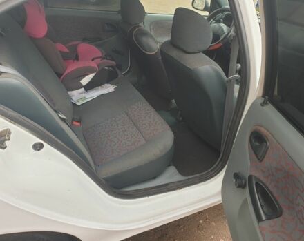 Белый Рено Меган, объемом двигателя 1.9 л и пробегом 236 тыс. км за 2600 $, фото 3 на Automoto.ua