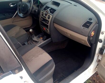 Білий Рено Меган, об'ємом двигуна 1.5 л та пробігом 240 тис. км за 1600 $, фото 3 на Automoto.ua