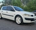 Белый Рено Меган, объемом двигателя 1.46 л и пробегом 300 тыс. км за 4000 $, фото 1 на Automoto.ua