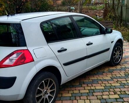 Білий Рено Меган, об'ємом двигуна 1.6 л та пробігом 240 тис. км за 3300 $, фото 1 на Automoto.ua