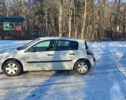 Белый Рено Меган, объемом двигателя 1.4 л и пробегом 208 тыс. км за 4400 $, фото 5 на Automoto.ua