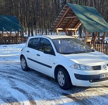Белый Рено Меган, объемом двигателя 1.4 л и пробегом 208 тыс. км за 4400 $, фото 8 на Automoto.ua