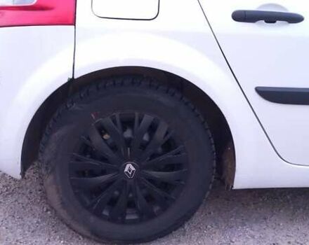 Белый Рено Меган, объемом двигателя 1.46 л и пробегом 301 тыс. км за 5200 $, фото 13 на Automoto.ua