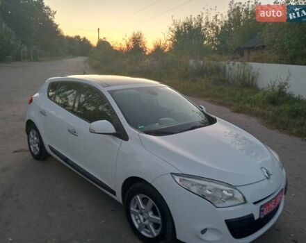 Білий Рено Меган, об'ємом двигуна 1.6 л та пробігом 196 тис. км за 6200 $, фото 1 на Automoto.ua