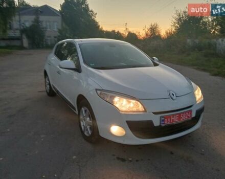 Білий Рено Меган, об'ємом двигуна 1.6 л та пробігом 196 тис. км за 6200 $, фото 10 на Automoto.ua