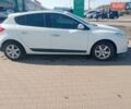 Белый Рено Меган, объемом двигателя 1.6 л и пробегом 199 тыс. км за 5500 $, фото 5 на Automoto.ua