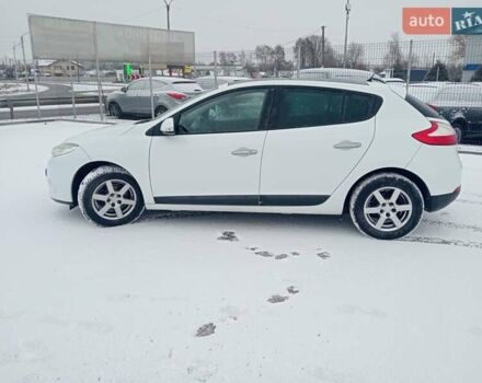 Белый Рено Меган, объемом двигателя 1.6 л и пробегом 198 тыс. км за 5600 $, фото 9 на Automoto.ua
