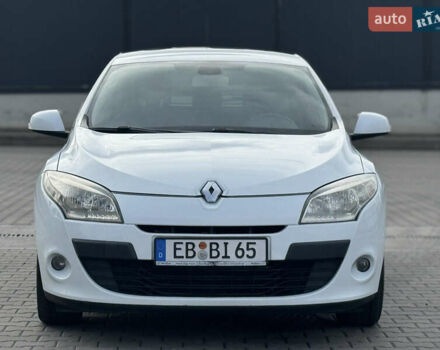 Білий Рено Меган, об'ємом двигуна 1.6 л та пробігом 220 тис. км за 5900 $, фото 4 на Automoto.ua