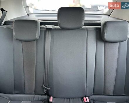 Білий Рено Меган, об'ємом двигуна 1.6 л та пробігом 252 тис. км за 7350 $, фото 5 на Automoto.ua