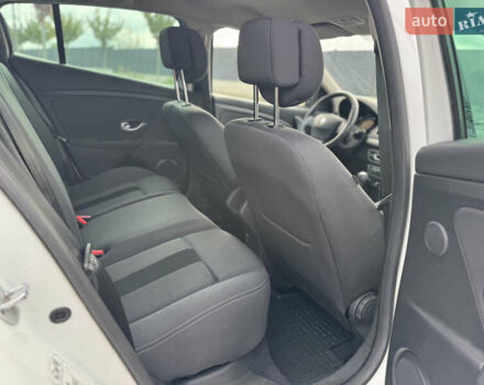 Білий Рено Меган, об'ємом двигуна 1.6 л та пробігом 220 тис. км за 5900 $, фото 26 на Automoto.ua